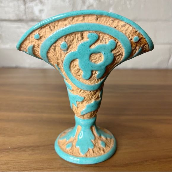 VTG Sgraffito Italian Peasant Village Art Pottery Small Flower Vase Turquoise